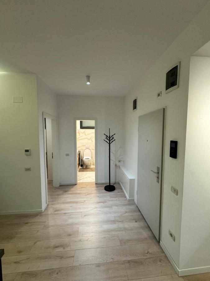 Warm Hotel Apartment ブカレスト エクステリア 写真