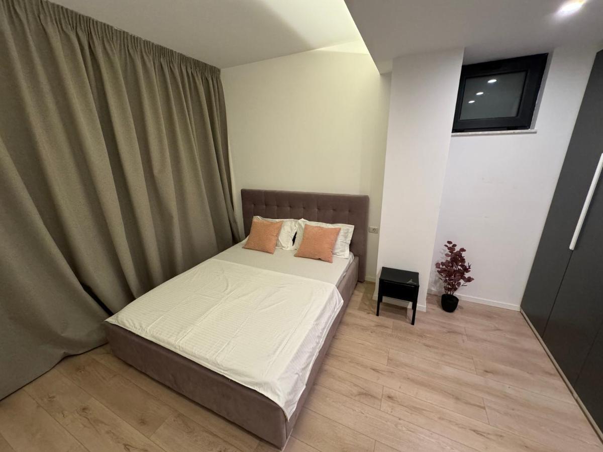 Warm Hotel Apartment ブカレスト エクステリア 写真