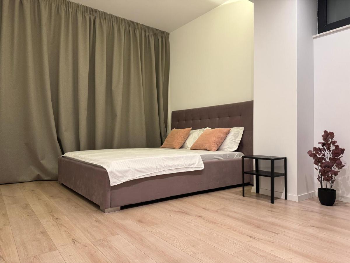 Warm Hotel Apartment ブカレスト エクステリア 写真
