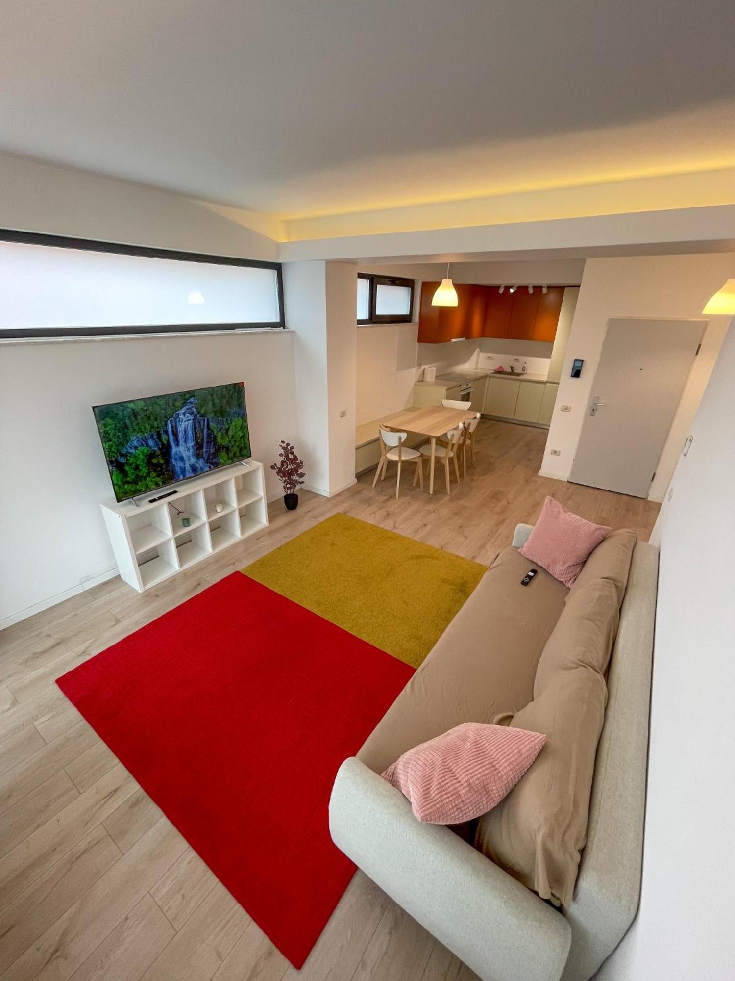 Warm Hotel Apartment ブカレスト エクステリア 写真