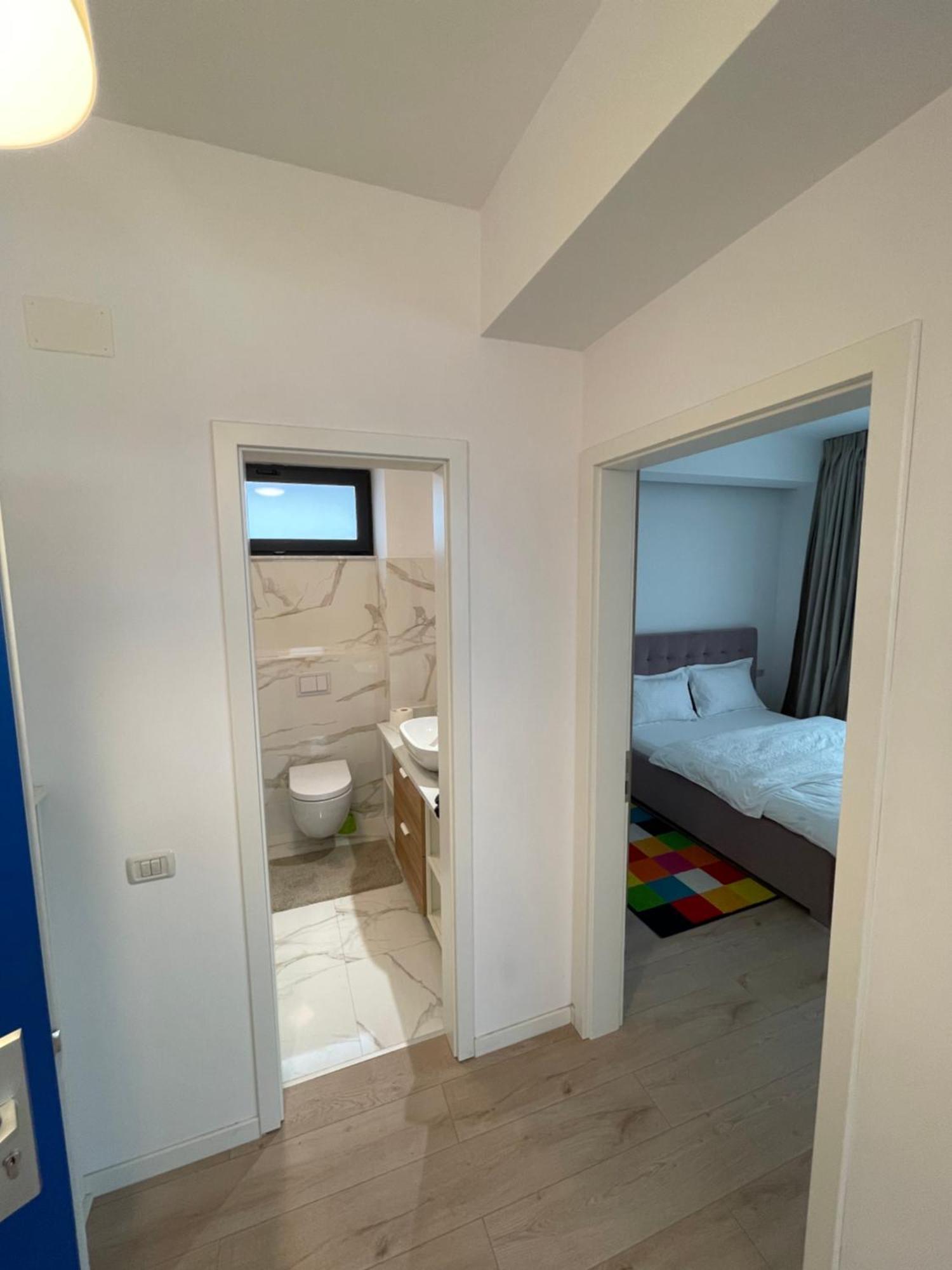 Warm Hotel Apartment ブカレスト エクステリア 写真